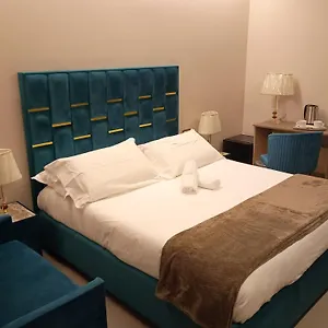 Couette-café Suites&rooms Piazza Dei Martiri, Catane